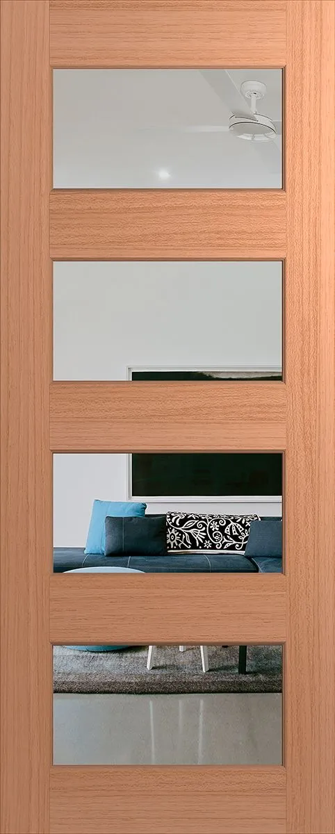 Savoy 820 XS24 door
